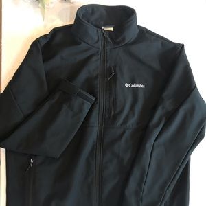 Columbia Men’s Soft shell jacket size XXL